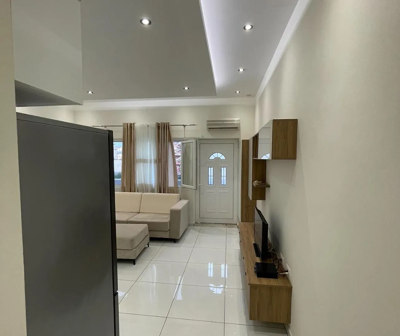 Franco Apartments Тирана